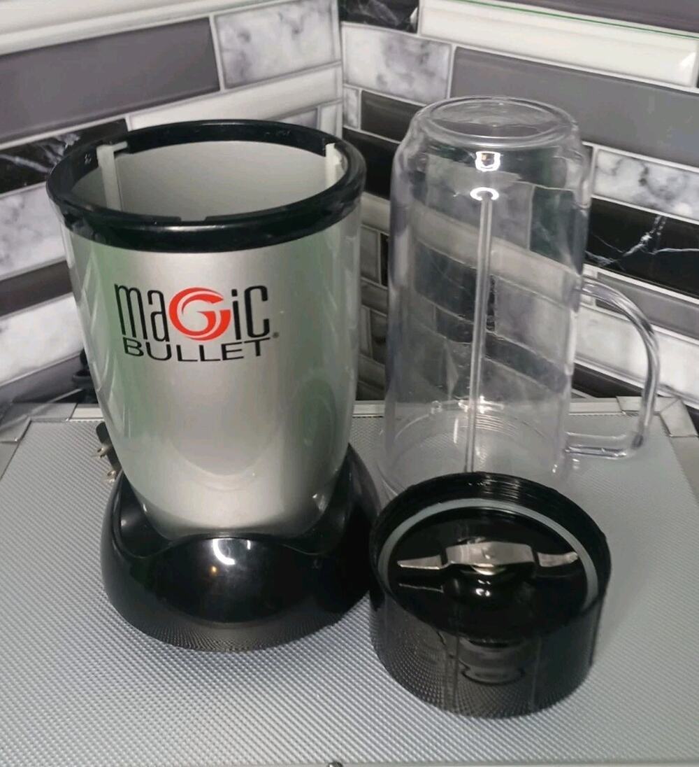 Magic Bullet Mini Blender Personal Mixer Model MTB-1001 With Mug Tested Working